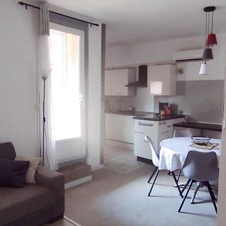 Appartement Avec Terrasse Нарбон Екстериор снимка